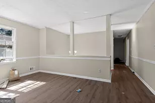 2128 Tiffany Ln, Lithonia, GA 30058 - Photo 14