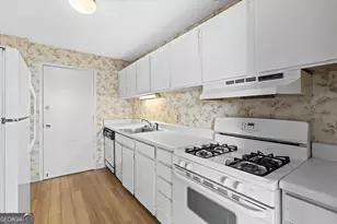 215 Piedmont Ave NE, Atlanta, GA 30308 - Photo 14
