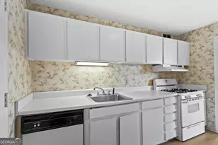 215 Piedmont Ave NE, Atlanta, GA 30308 - Photo 16