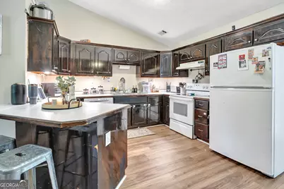 95 Hunters Trace, Covington, GA 30014 - Photo 6