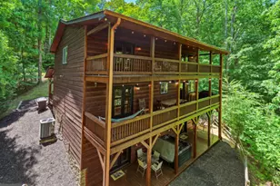 565 Catawba Cir, Ellijay, GA 30540 - Photo 2