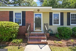 1217 E Derenne Ave, Savannah, GA 31406 - Photo 2