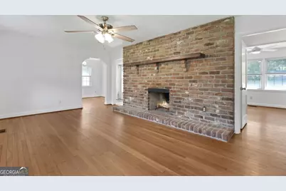 1217 E Derenne Avenue, Savannah, GA 31406 - Photo 8