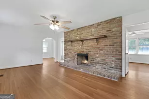 1217 E Derenne Ave, Savannah, GA 31406 - Photo 8