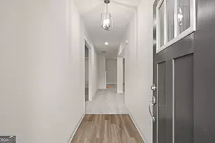 102 Laney Dr, Carrollton, GA 30117 - Photo 2