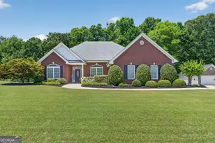 229 Hummingbird Ct, Hampton, GA 30228 - Photo 2