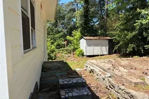 2027 Kenwood Rd SE, Smyrna, GA 30082 - Photo 12