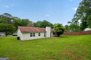 1767 Dunbarton Dr, Lithonia, GA 30058 - Photo 2