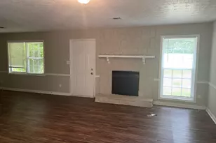 1767 Dunbarton Dr, Lithonia, GA 30058 - Photo 2