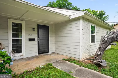 1767 Dunbarton Drive, Lithonia, GA 30058 - Photo 4