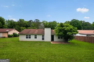 1767 Dunbarton Dr, Lithonia, GA 30058 - Photo 10