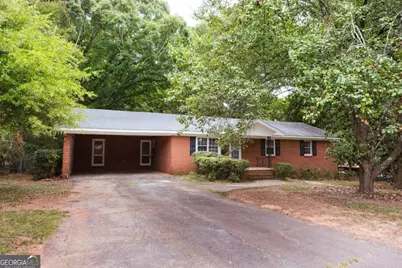 135 Cavalier Court, Athens, GA 30606 - Photo 4
