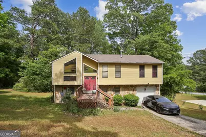 6930 Smoke Ridge Drive, Fairburn, GA 30213 - Photo 1