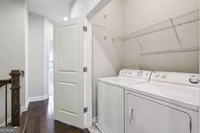 1056 Township Square, Alpharetta, GA 30022 - Photo 18
