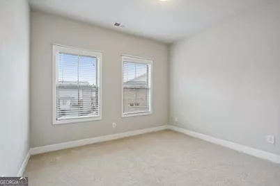 1056 Township Square, Alpharetta, GA 30022 - Photo 16