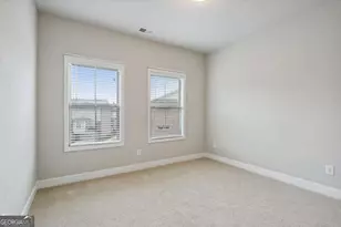 1056 Township Square, Alpharetta, GA 30022 - Photo 16