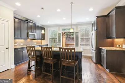 1056 Township Square, Alpharetta, GA 30022 - Photo 6