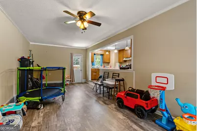 275 Green Street E, Pelham, GA 31779 - Photo 6