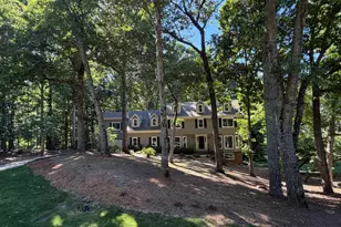 255 Waverly Hall Dr, Roswell, GA 30075 - Photo 2
