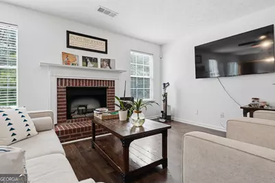 562 Brewer Drive, Locust Grove, GA 30248 - Photo 6