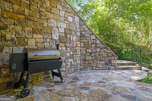 160 Trimble Crest Dr, Sandy Springs, GA 30342 - Photo 10