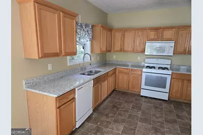 423 Heathcliff Court, McDonough, GA 30253 - Photo 10
