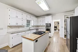 630 Battersea Dr, Lawrenceville, GA 30044 - Photo 4
