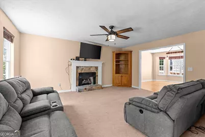 105 Hawk Ln, Carrollton, GA 30116 - Photo 6