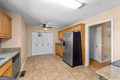 105 Hawk Ln, Carrollton, GA 30116 - Photo 12
