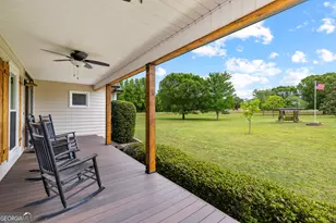 466 Bob Smith Rd, Sharpsburg, GA 30277 - Photo 46