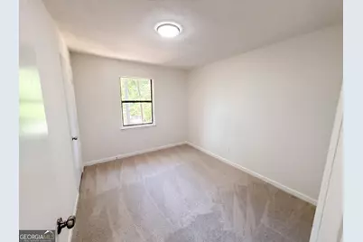 817 Greenhedge Way, Stone Mountain, GA 30088 - Photo 4