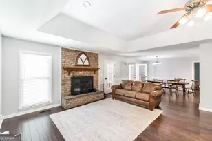 3710 Sandy Cir, Macon, GA 31216 - Photo 10
