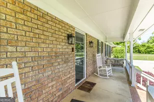 3710 Sandy Cir, Macon, GA 31216 - Photo 6