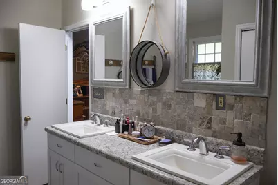 179 Country Walk, Cleveland, GA 30528 - Photo 22