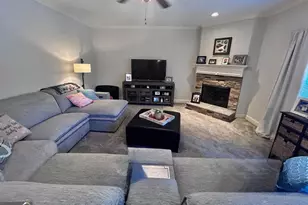 35 Seabiscuit Ct, Newnan, GA 30263 - Photo 6