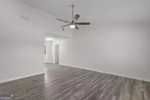 1456 Blackhawk Holw, Hinesville, GA 31313 - Photo 4