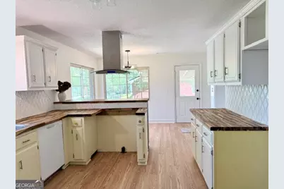 347 S College Street, Metter, GA 30439 - Photo 8