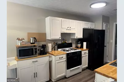 1922 Manhattan Parkway, Decatur, GA 30035 - Photo 2
