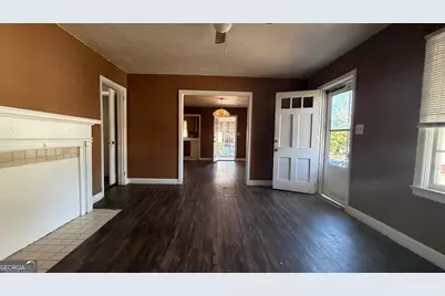 528 Lake Drive, Hapeville, GA 30354 - Photo 2