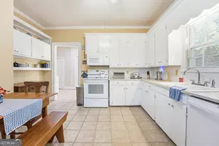 224 E Church St, Sandersville, GA 31082 - Photo 16