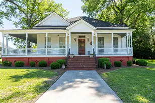 224 E Church St, Sandersville, GA 31082 - Photo 1