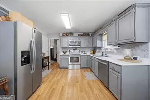 129 Royal Ln, Gray, GA 31032 - Photo 8