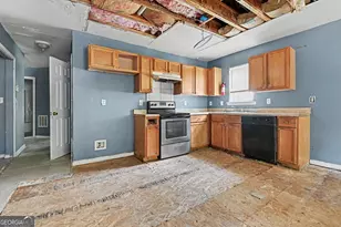 1451 Kennesaw Dr NW, Atlanta, GA 30318 - Photo 10