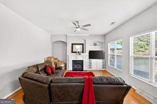 5625 Jamerson Dr, Atlanta, GA 30349 - Photo 2
