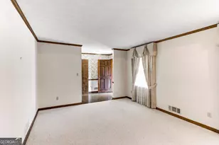 4385 Miners Creek Rd, Lithonia, GA 30038 - Photo 4