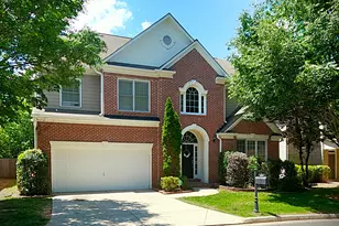392 Cherry Tree Ln, Marietta, GA 30066 - Photo 2