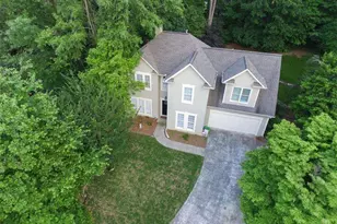 502 Huntgate Rd, Woodstock, GA 30189 - Photo 2
