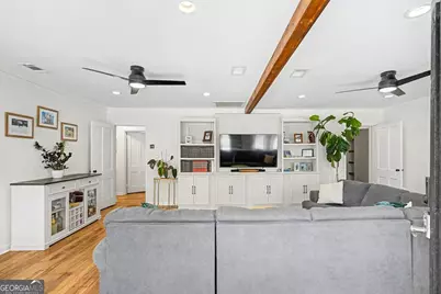 1323 E 53rd Street, Savannah, GA 31404 - Photo 2