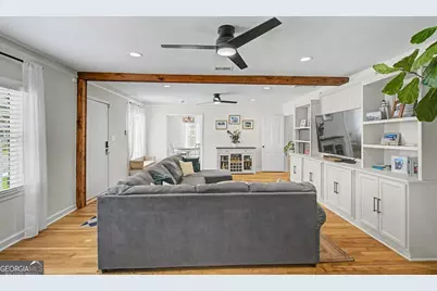 1323 E 53rd Street, Savannah, GA 31404 - Photo 8