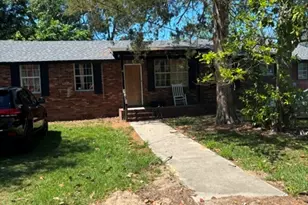 210 Cedar St, Claxton, GA 30417 - Photo 2